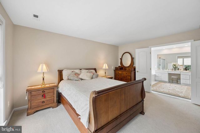 11 BROOK HILL CT, Cockeysville, MD 21030