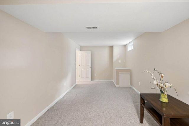 11 BROOK HILL CT, Cockeysville, MD 21030