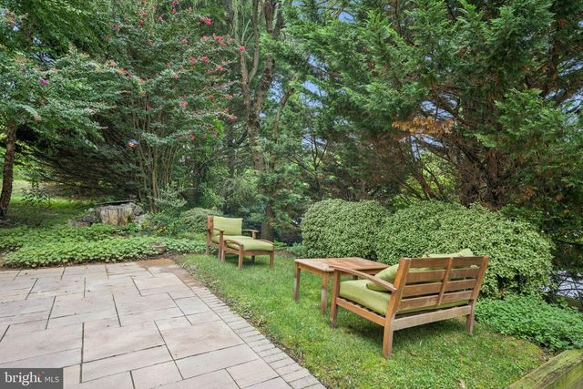 11 BROOK HILL CT, Cockeysville, MD 21030