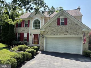 11 BROOK HILL CT, Cockeysville, MD 21030