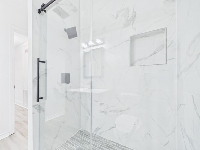 615 24th Avenue N, Texas City, TX 77590