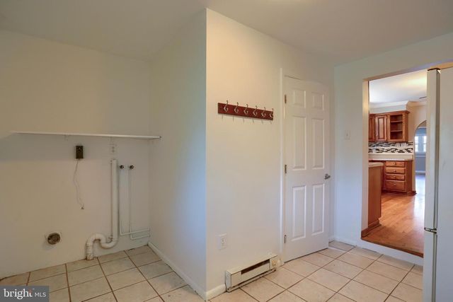 312 N BALTIMORE AVE, Mount Holly Springs, PA 17065