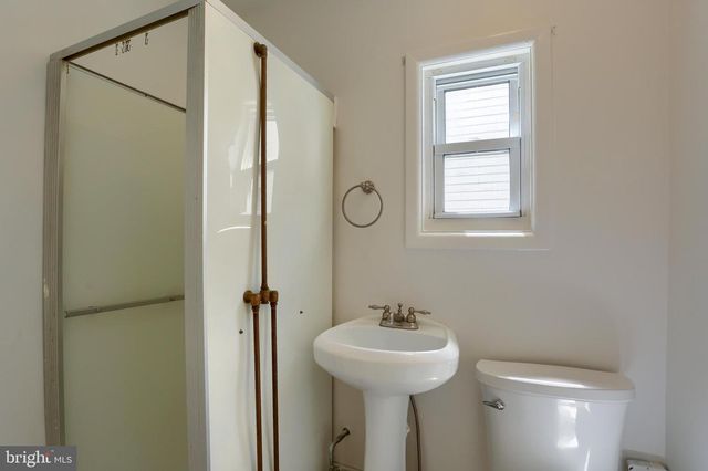 312 N BALTIMORE AVE, Mount Holly Springs, PA 17065
