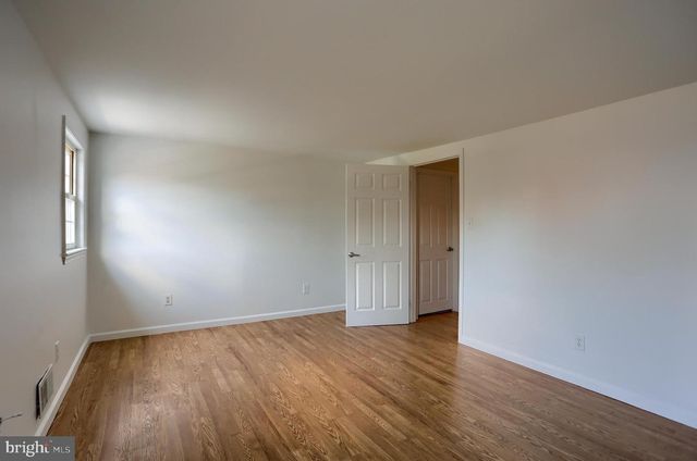 312 N BALTIMORE AVE, Mount Holly Springs, PA 17065