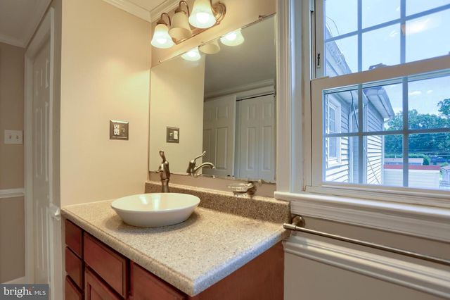 312 N BALTIMORE AVE, Mount Holly Springs, PA 17065