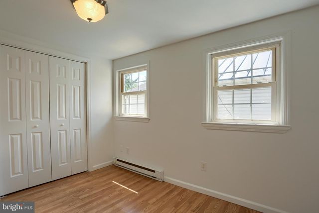 312 N BALTIMORE AVE, Mount Holly Springs, PA 17065
