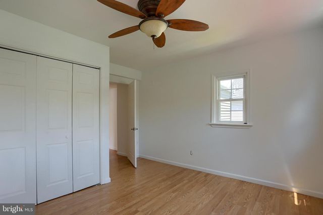 312 N BALTIMORE AVE, Mount Holly Springs, PA 17065