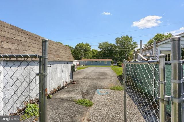 312 N BALTIMORE AVE, Mount Holly Springs, PA 17065