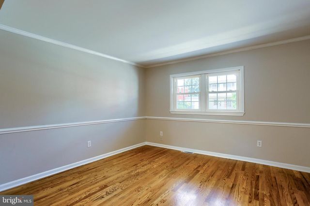 312 N BALTIMORE AVE, Mount Holly Springs, PA 17065