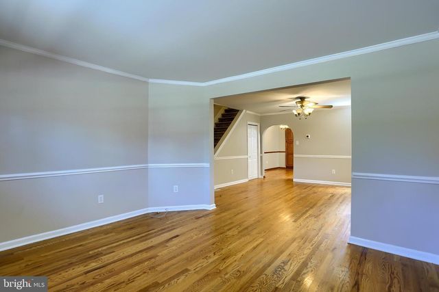 312 N BALTIMORE AVE, Mount Holly Springs, PA 17065
