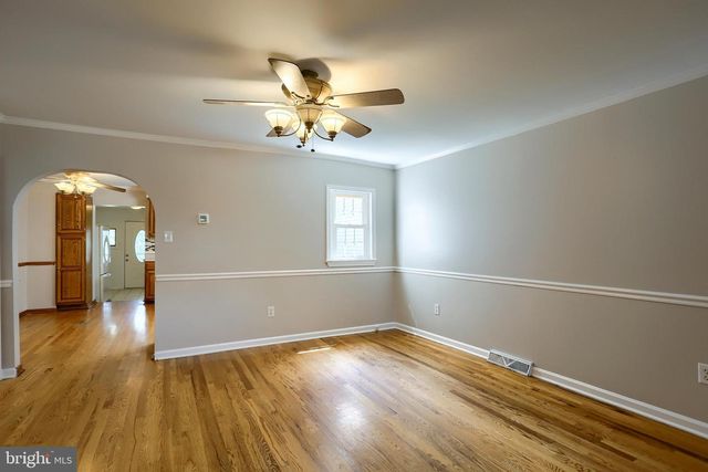 312 N BALTIMORE AVE, Mount Holly Springs, PA 17065