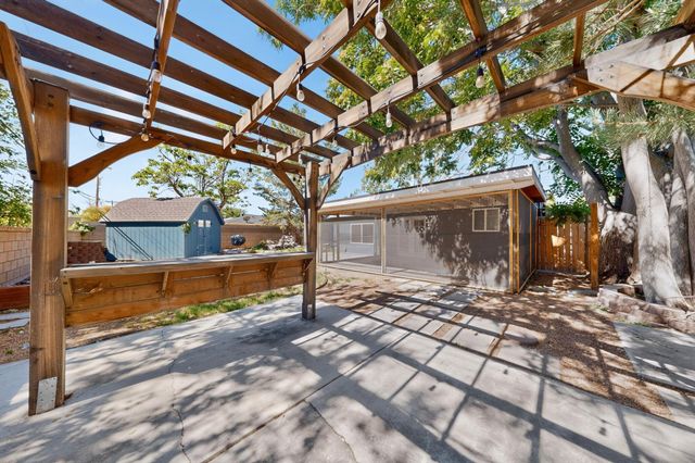 2506 General Bradley Street NE, Albuquerque, NM 87112