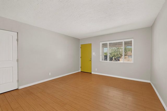 2506 General Bradley Street NE, Albuquerque, NM 87112