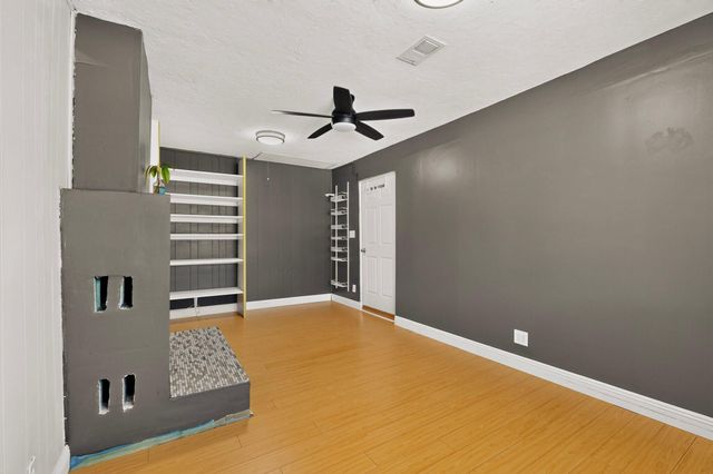 2506 General Bradley Street NE, Albuquerque, NM 87112