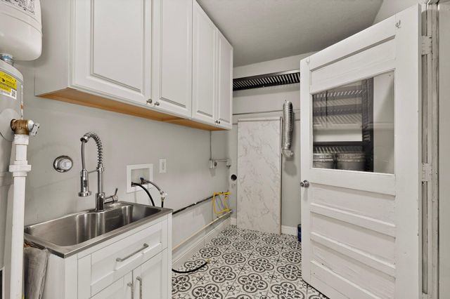 2506 General Bradley Street NE, Albuquerque, NM 87112