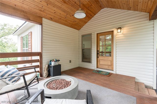 805 N 17th Street, Van Buren, AR 72947