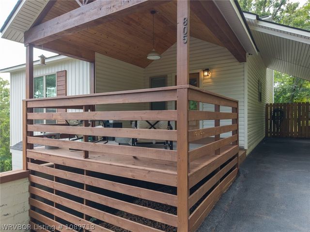 805 N 17th Street, Van Buren, AR 72947