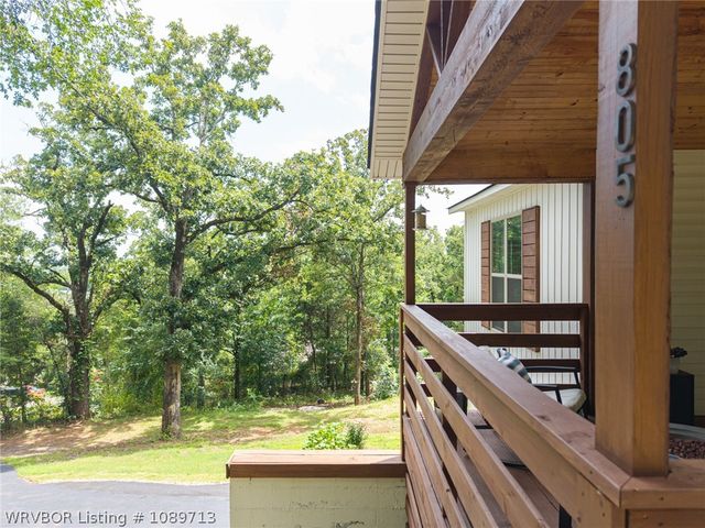 805 N 17th Street, Van Buren, AR 72947