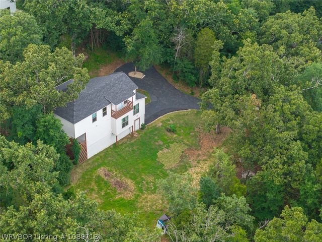 805 N 17th Street, Van Buren, AR 72947