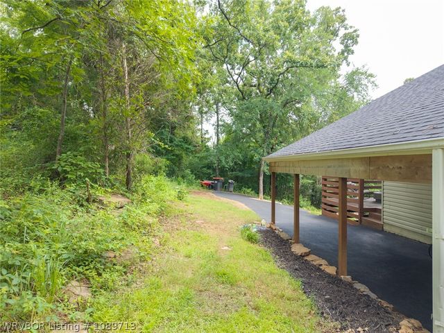 805 N 17th Street, Van Buren, AR 72947