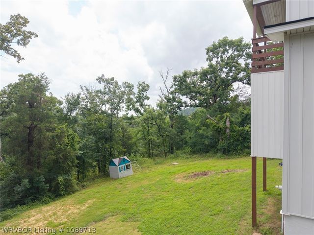 805 N 17th Street, Van Buren, AR 72947