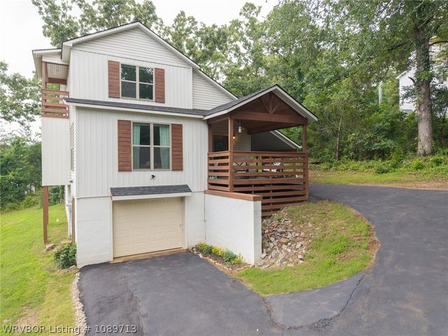 805 N 17th Street, Van Buren, AR 72947