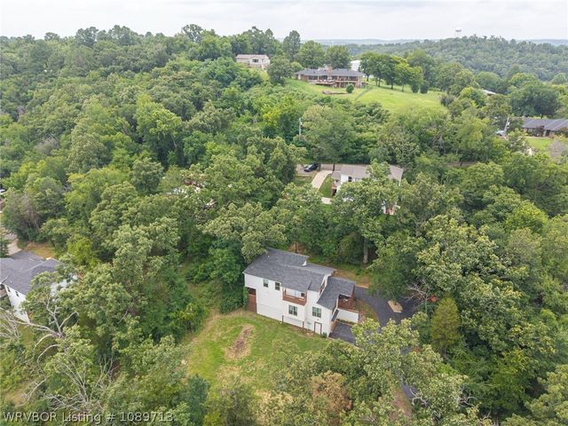 805 N 17th Street, Van Buren, AR 72947