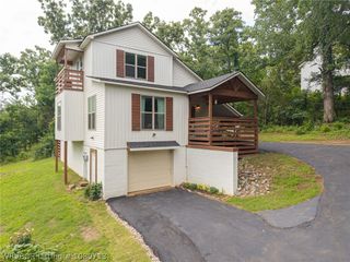 805 N 17th Street, Van Buren, AR 72947