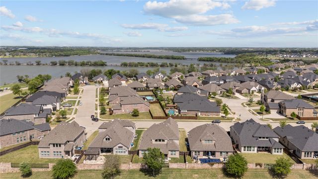 6510 Loire Valley Drive, Rowlett, TX 75088