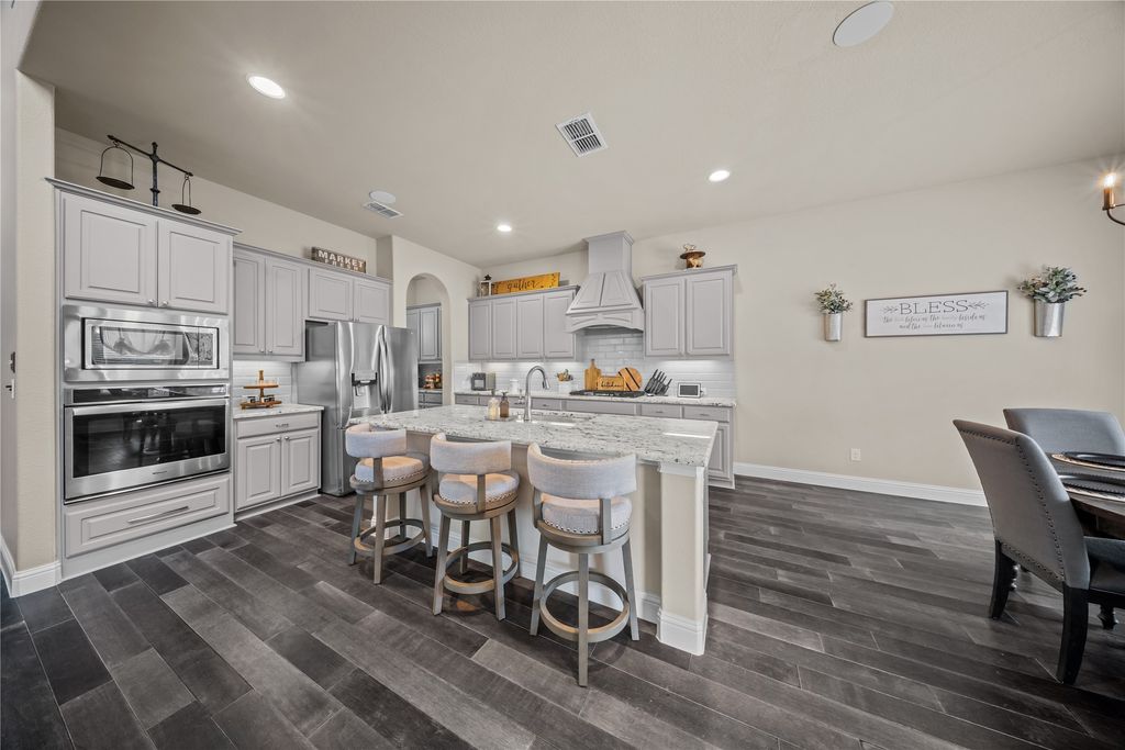 Image 11 of property listing at 6510 Loire Valley Drive, Rowlett, TX 75088
