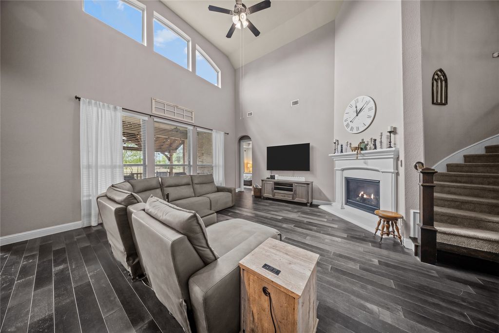 Image 16 of property listing at 6510 Loire Valley Drive, Rowlett, TX 75088