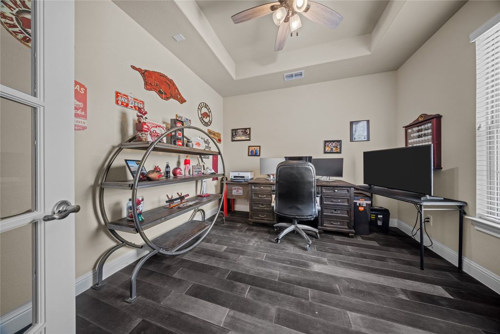 Image 22 of property listing at 6510 Loire Valley Drive, Rowlett, TX 75088