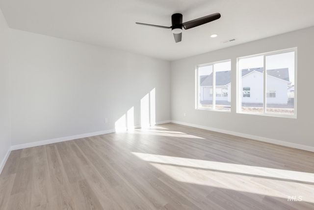 7130 E Shields Dr, Nampa, ID 83687