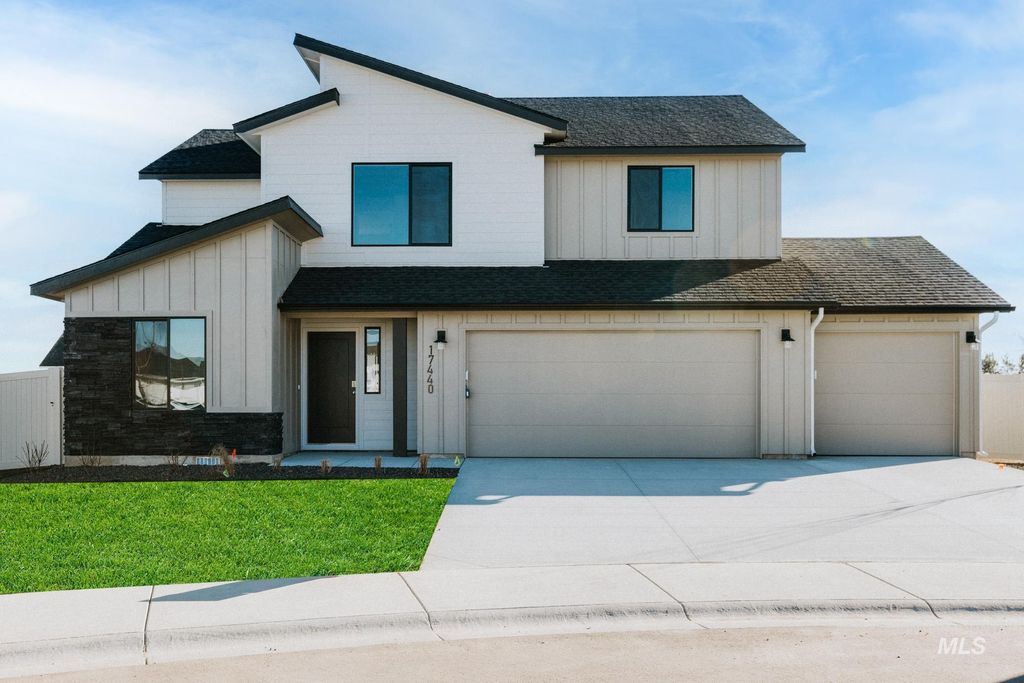 7130 E Shields Dr, Nampa, ID 83687