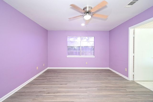 8615 Belle Park Drive, Houston, TX 77099