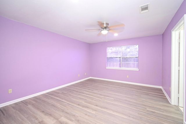 8615 Belle Park Drive, Houston, TX 77099