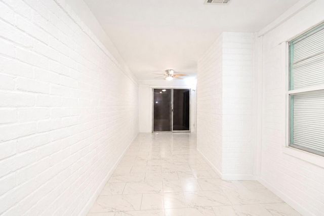 8615 Belle Park Drive, Houston, TX 77099