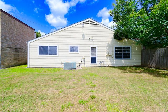 8615 Belle Park Drive, Houston, TX 77099