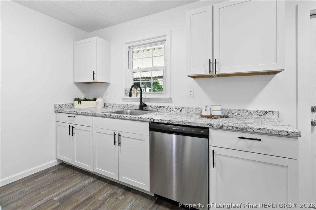 1826 Wayne Lane, Fayetteville, NC 28304 — photo 9