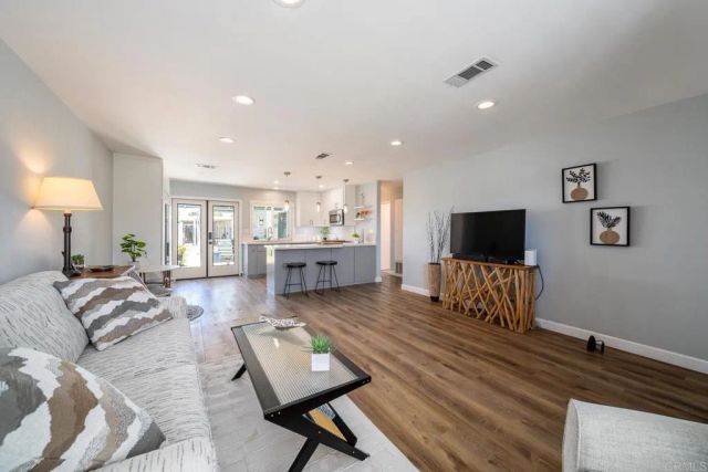 3839 Vista Campana South 28, Oceanside, CA 92057