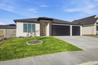 678 Cortona, Richland, WA 99352