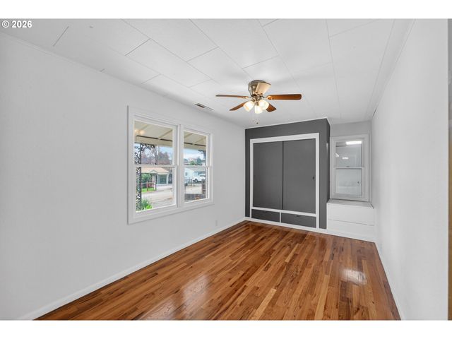 262 Nw CECIL Ave, Roseburg, OR 97470