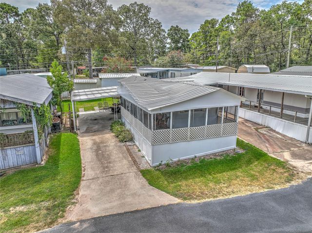 122 N Panuco Drive, Trinity, TX 75862