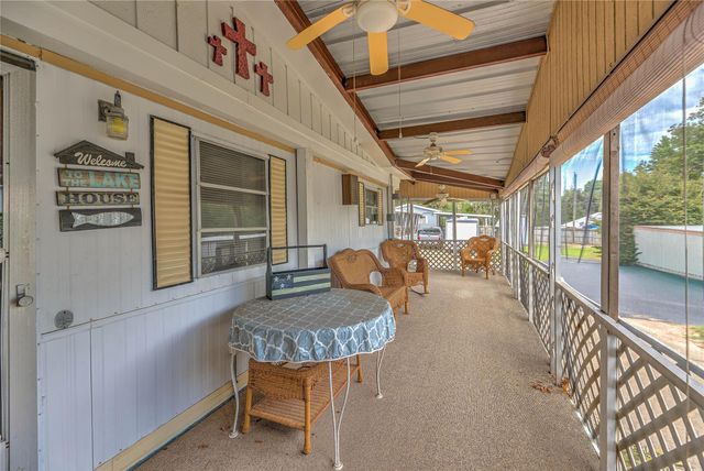 122 N Panuco Drive, Trinity, TX 75862