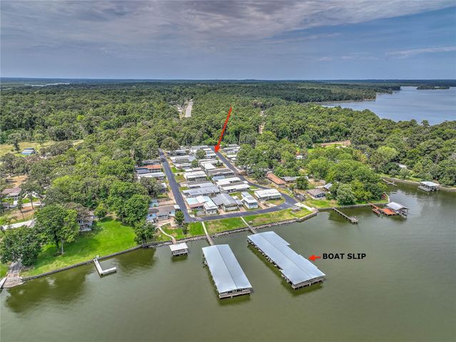 122 N Panuco Drive, Trinity, TX 75862