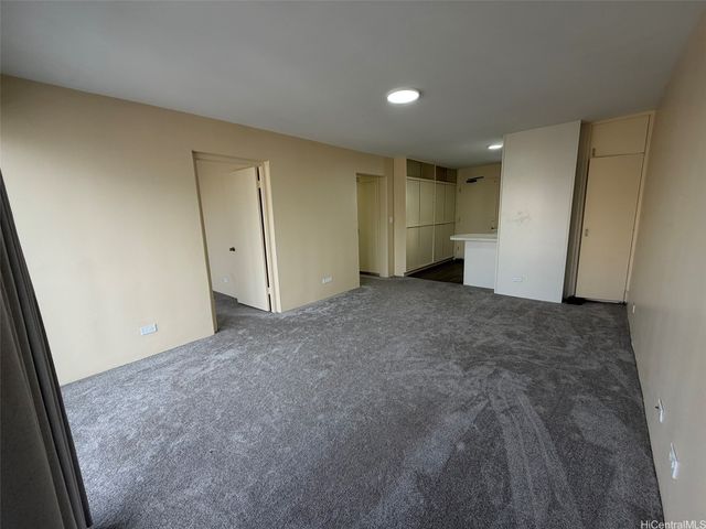 2440 Date Street 901, Honolulu, HI 96826