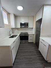 2440 Date Street 901, Honolulu, HI 96826