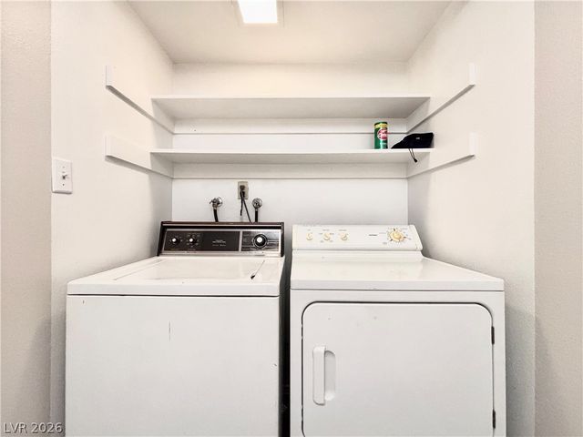 4034 Gold Coast Drive, Las Vegas, NV 89121