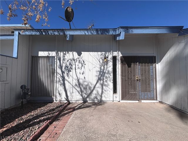 4034 Gold Coast Drive, Las Vegas, NV 89121