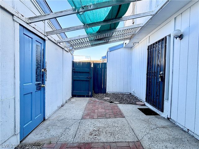 4034 Gold Coast Drive, Las Vegas, NV 89121